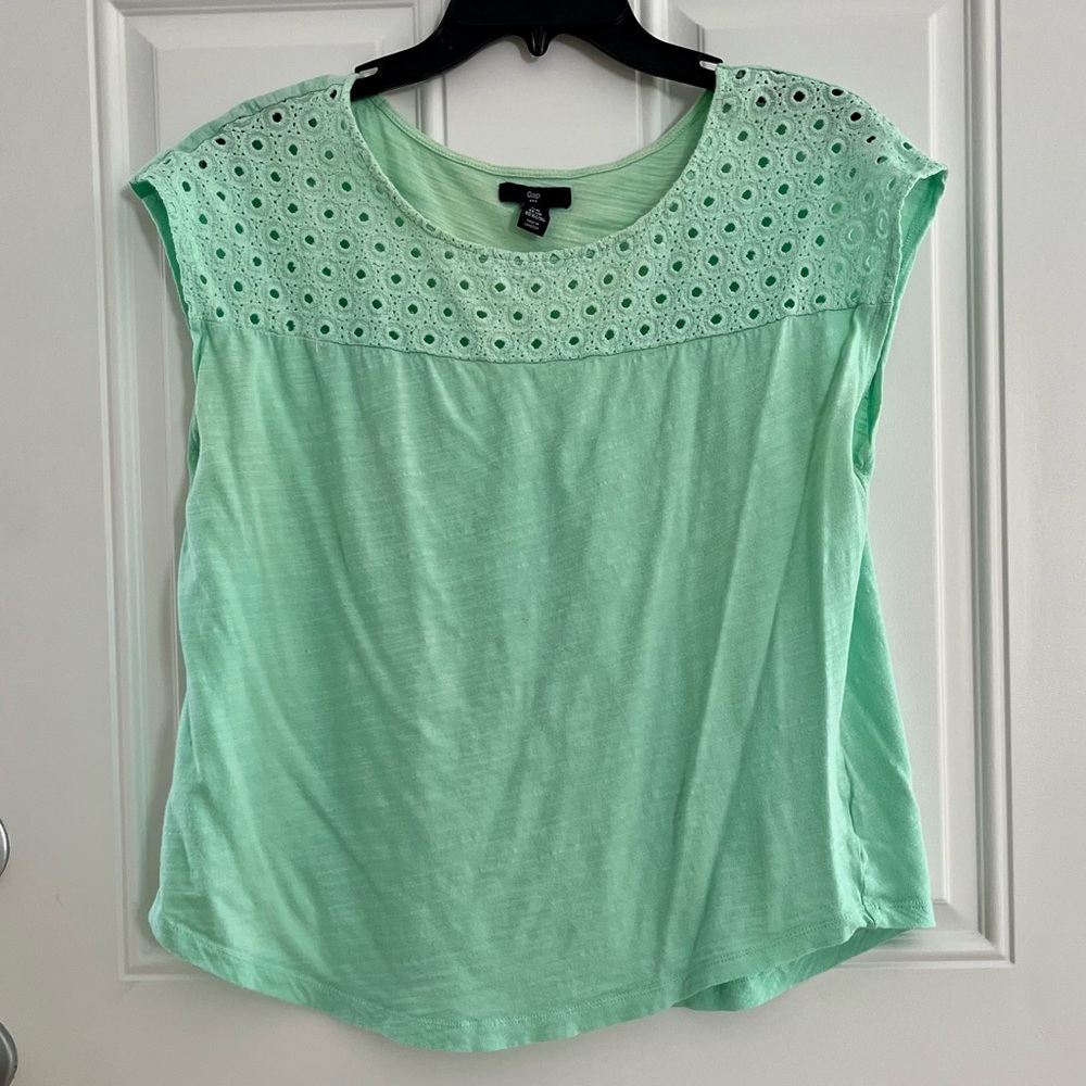 Gap Top